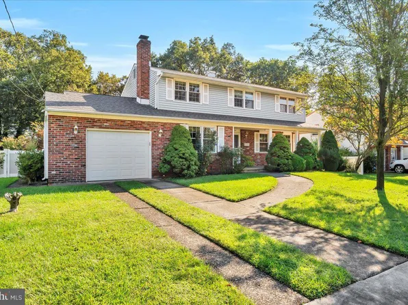 1530 Hillside Dr, Cherry Hill, NJ 08003