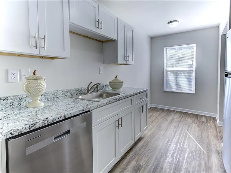 2340 Beaver Ruin Rd #15 — Photo 13