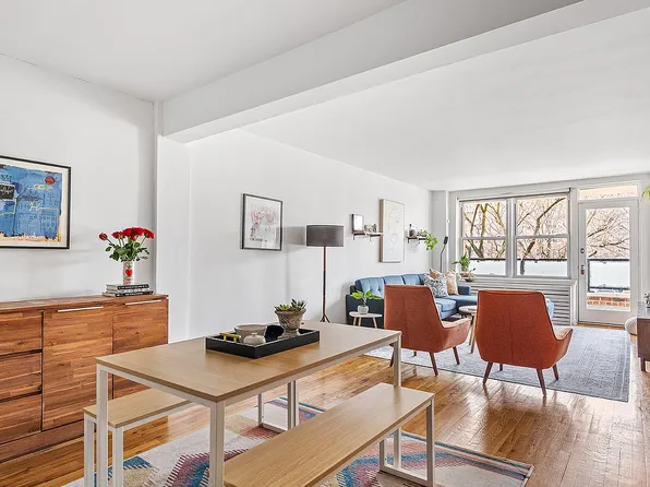 525 Ocean Pkwy APT 2-B, Brooklyn, NY 11218