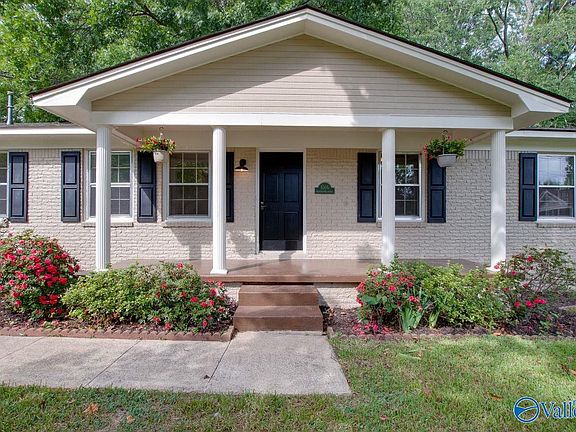 3rd image of 1005 Branscomb Ct SE