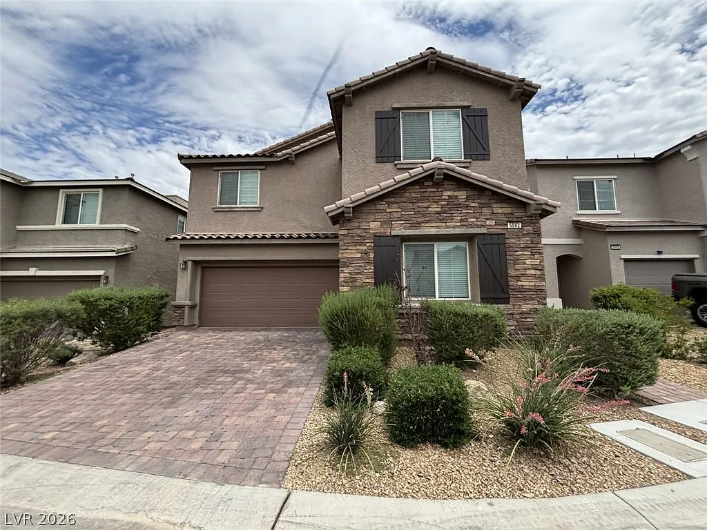 3 bed, 2.5 bath, 2657 sqft, $2,495 — Photo 1