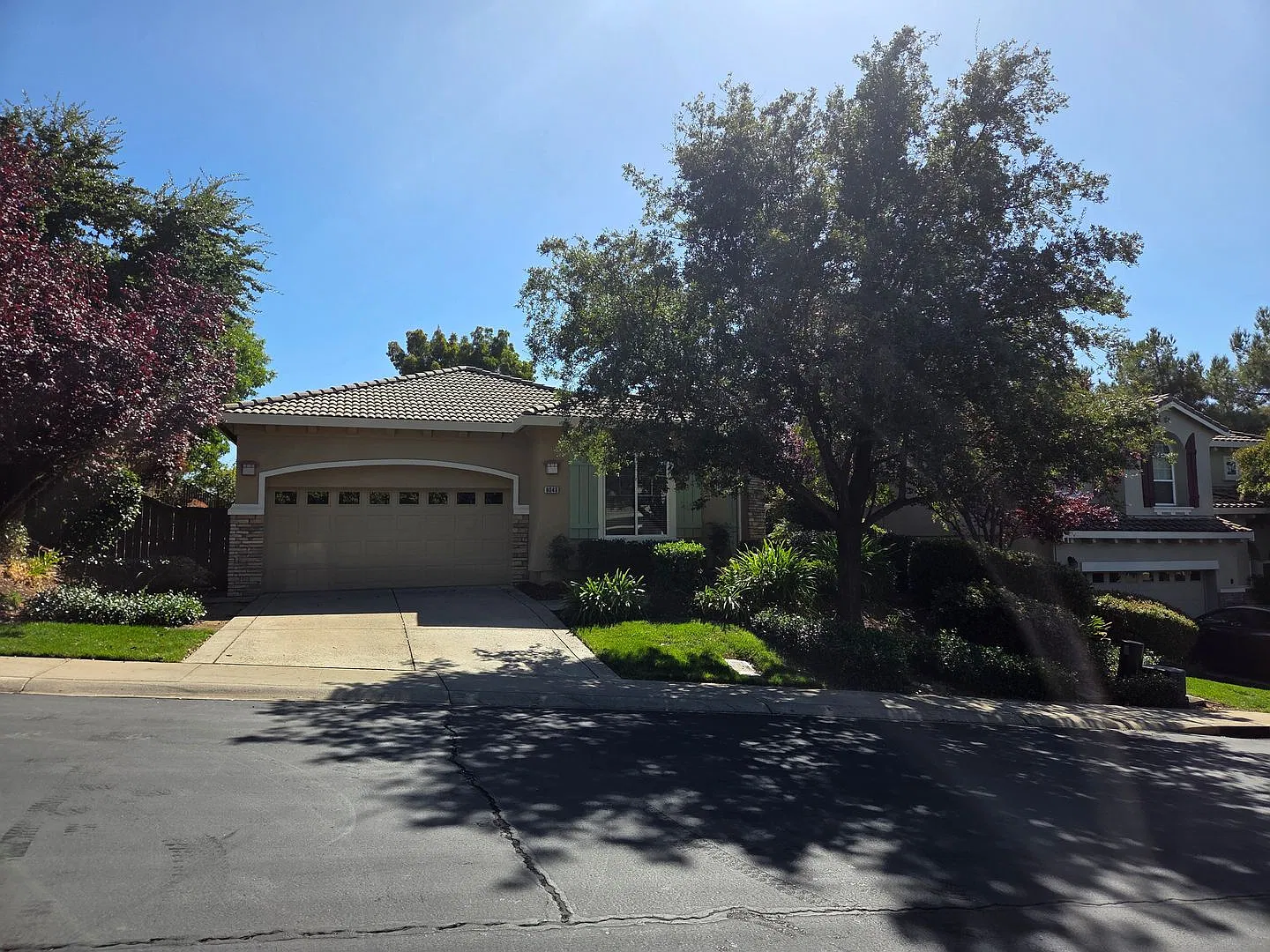 Serrano - A beautiful 3 bedroom plus office, 2 bath — Photo 1