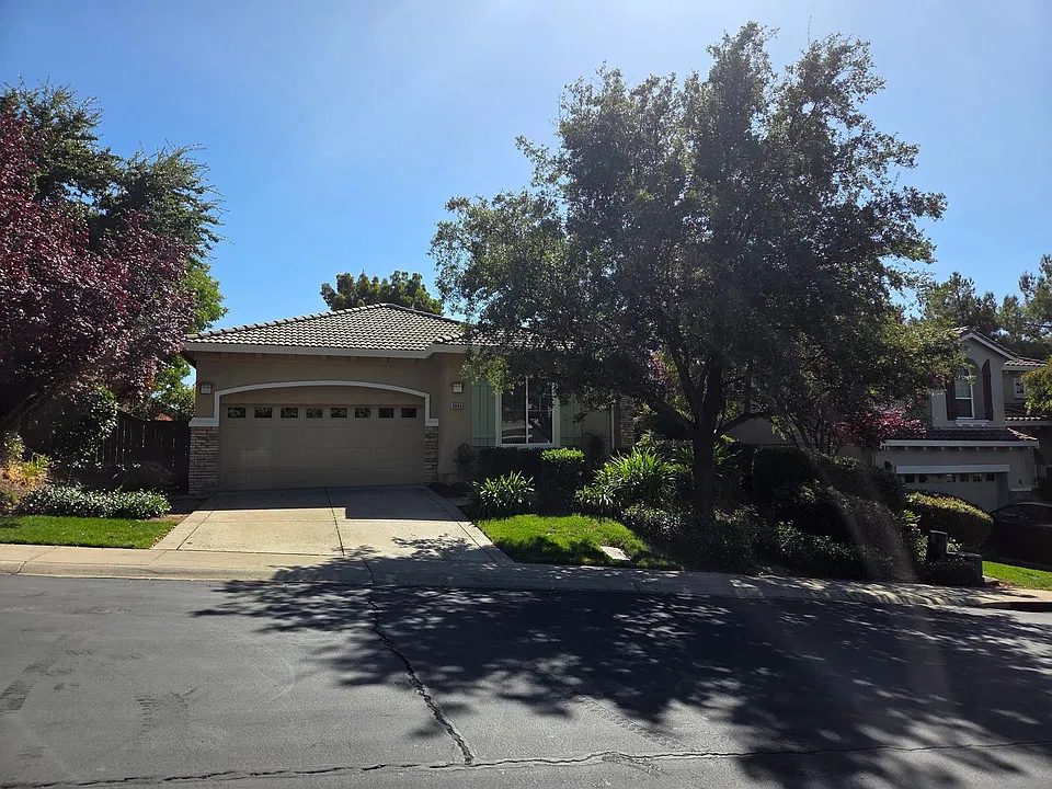 8046 Marigola Way