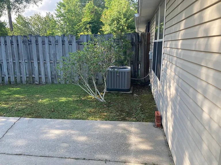 145 Emerald Pines Ct — Photo 32