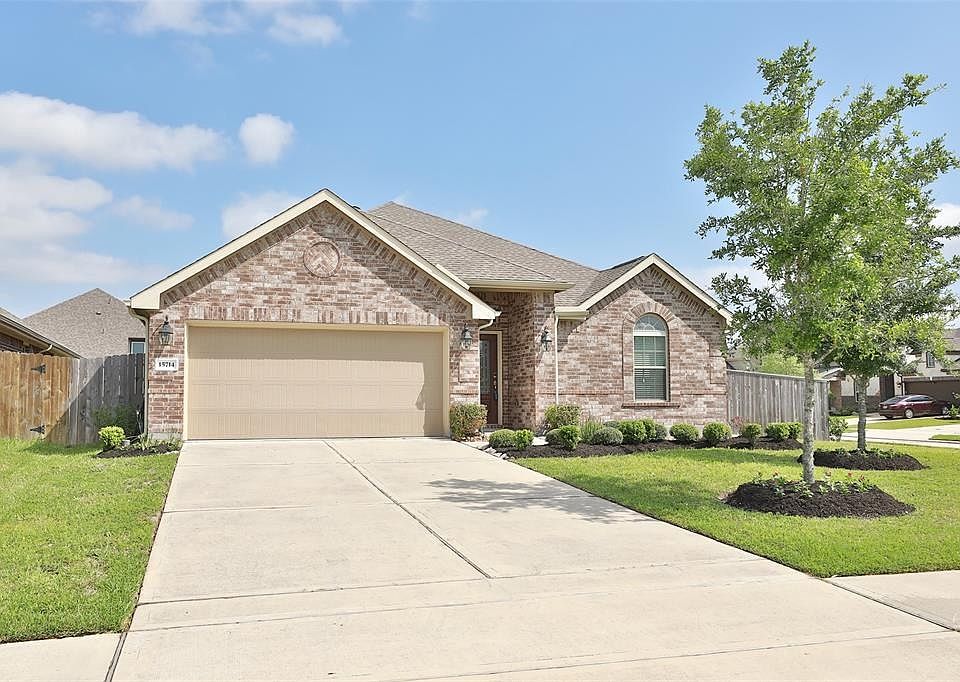 1st image of 15714 Marberry Dr