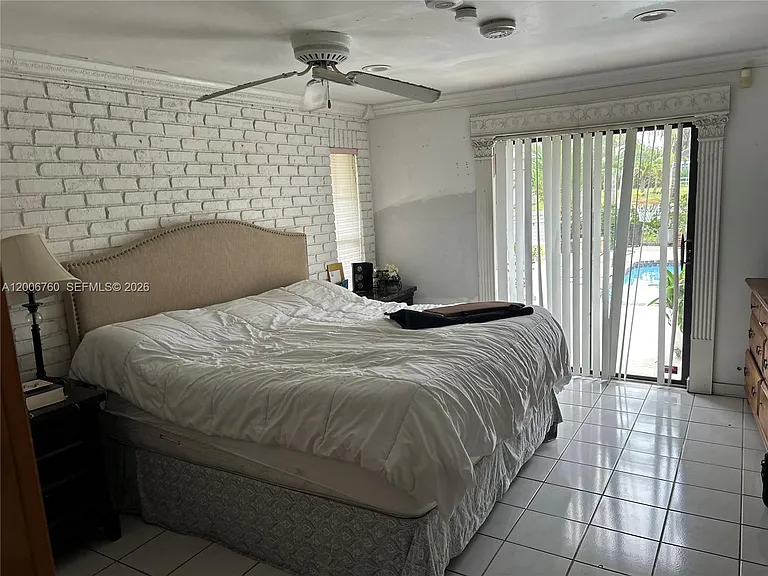 11781 NW 14th St — Photo 9