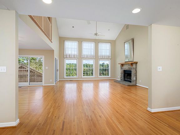 2nd image of 17385 Spencers Cove Rd
