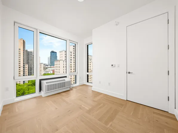 526 Baltic Street image 5 of 55