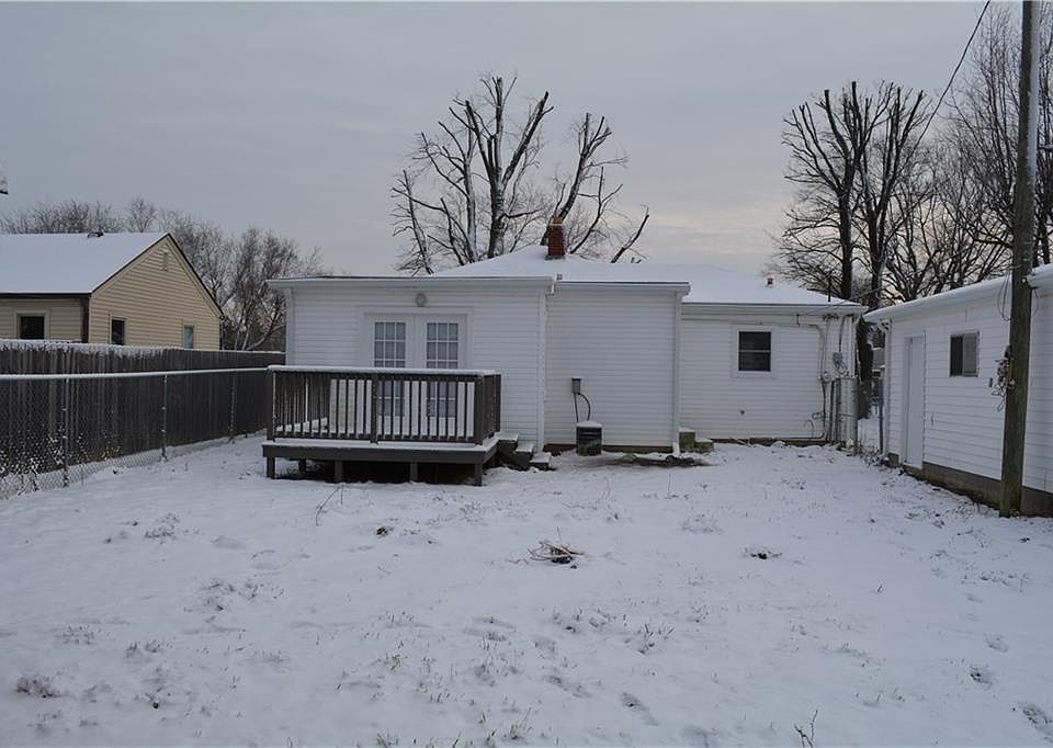 2nd image of 5360 Bertha St
