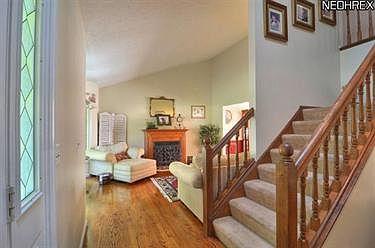 3rd image of 152 Seaward Way