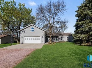 1301 S Splitrock Blvd, Brandon, SD 57005