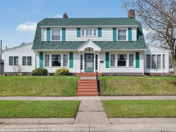 527 N State St, Kendallville, IN 46755