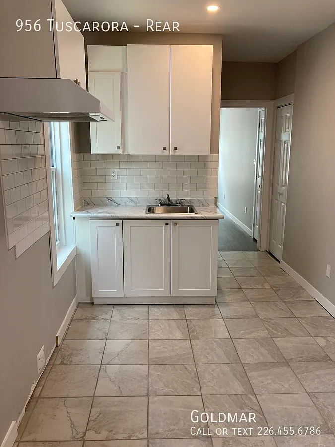 1 bed, $1,300 — Photo 3