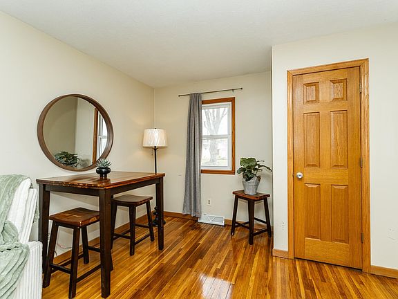 5th image of 1803 15th St NW