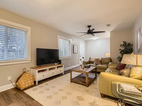 6108 Calmar Cv Unit B, Austin, TX 78721