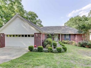 245 Springbrook Dr, Hot Springs, AR 71913