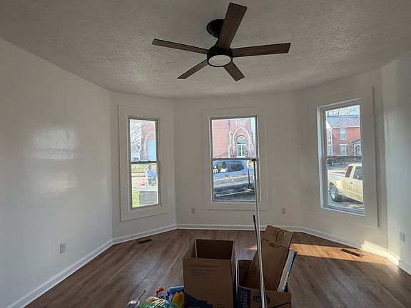2nd image of 48 S Alvasia St