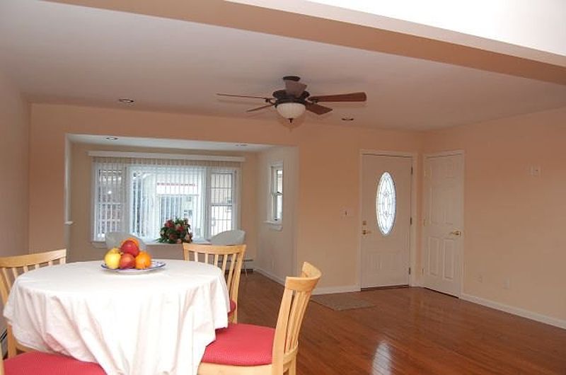 3rd image of 29 Bleeker Street