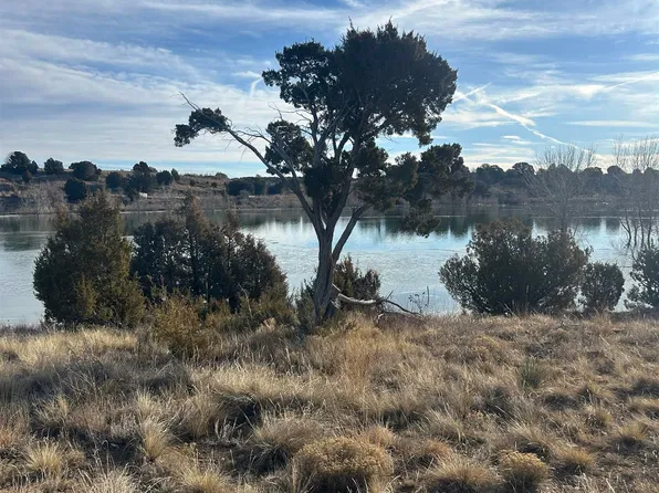 31 Muir St, Las Vegas, NM 87701