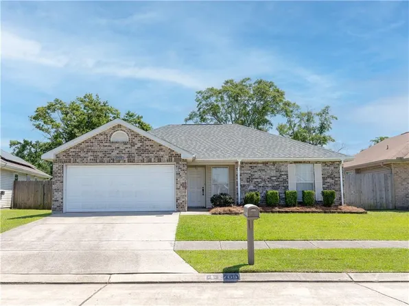 2709 Bayou Cook Dr, Marrero, LA 70072