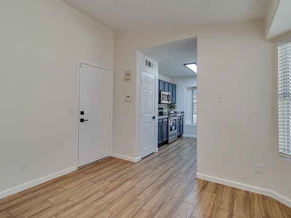 5th image of 19141 N 75th Dr