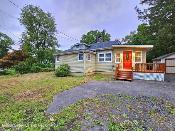 672 Springtown Road, Tillson, NY 12486