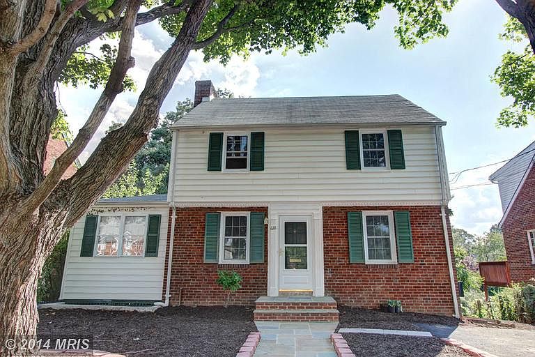 1st image of 618 N George Mason Dr