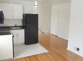 909 Fairview Ave #B, Takoma Park, MD 20912