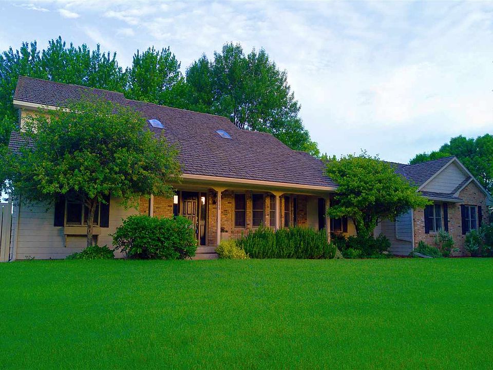 1st image of 3008 Country Club Ln