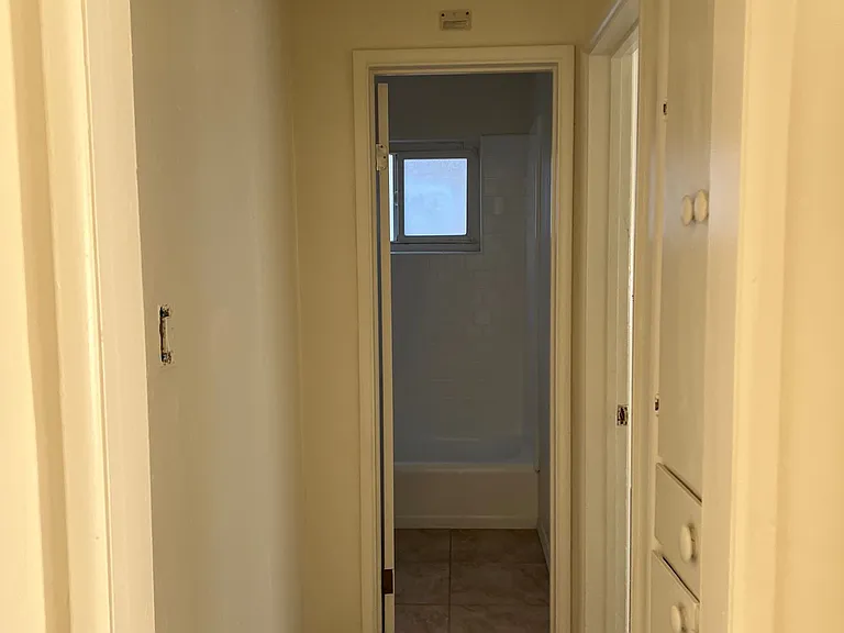 2205 Lawrence Ave — Photo 4