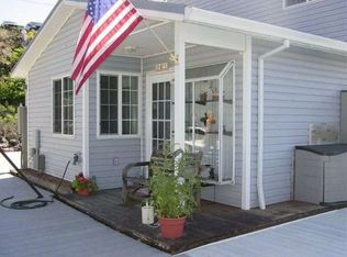 18699 NE Marine Dr SLIP D1, Portland, OR 97230