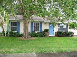 610 SW Branford Dr, Port Saint Lucie, FL 34983