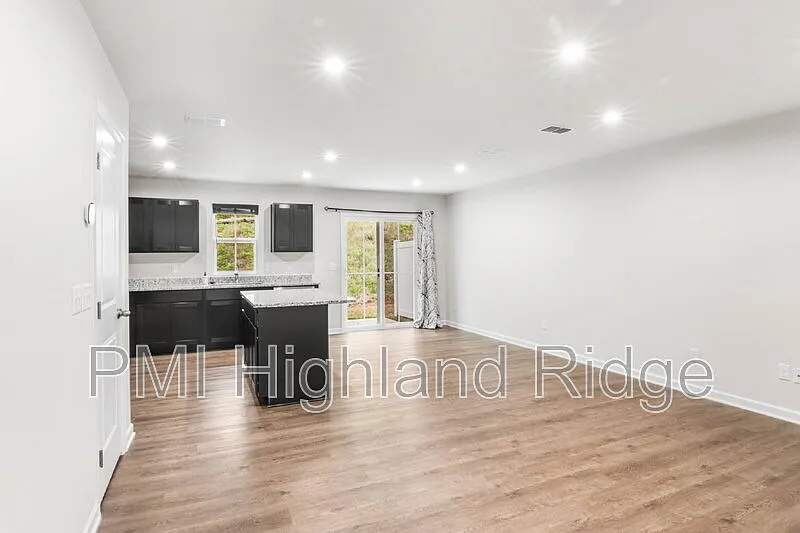 Building Photo - 828 Knox Crest Dr