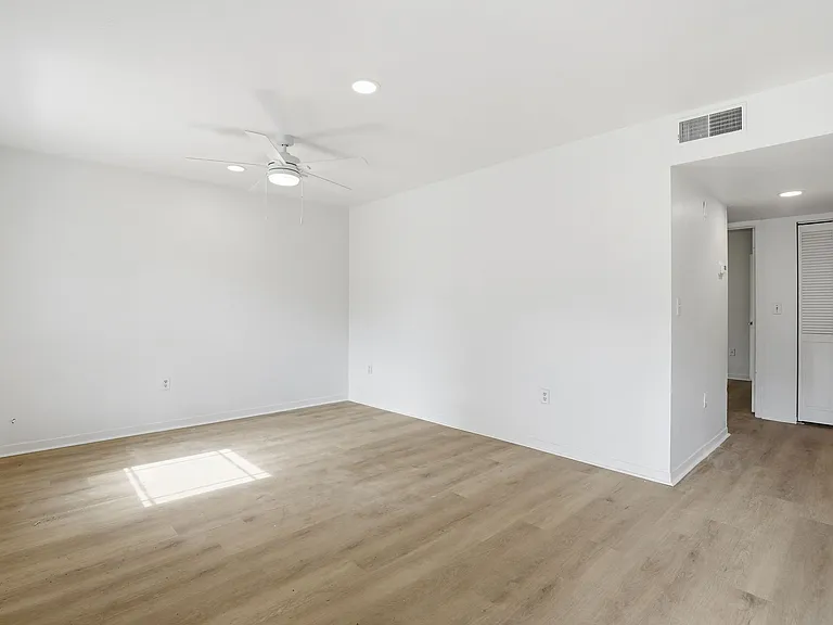 22284 NW 176th Ave #2 — Photo 4