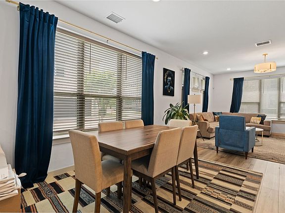 5th image of 607 Arapaho Dr