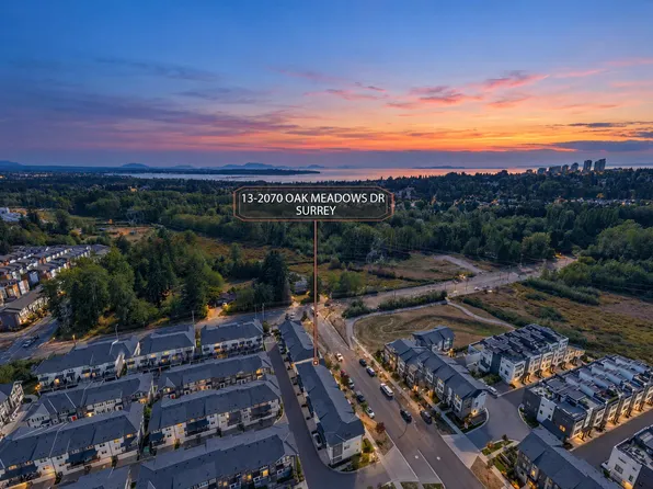 2070 Oak Meadows Dr #13, Surrey, BC V3Z 1J1