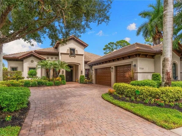 7733 Classics DR, NAPLES, FL 34113