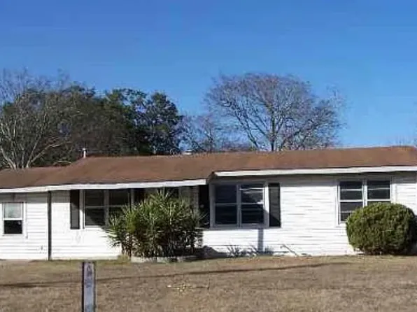 131 Goodell Dr, San Antonio, TX 78220