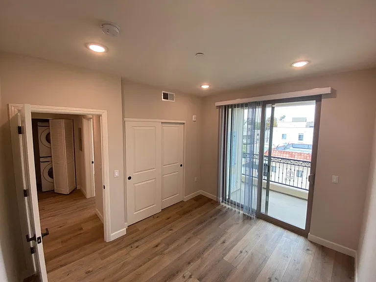 11168 Morrison St — Photo 26