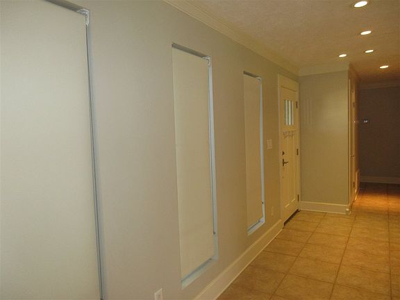 3rd image of 2816 Whisper Oaks Dr