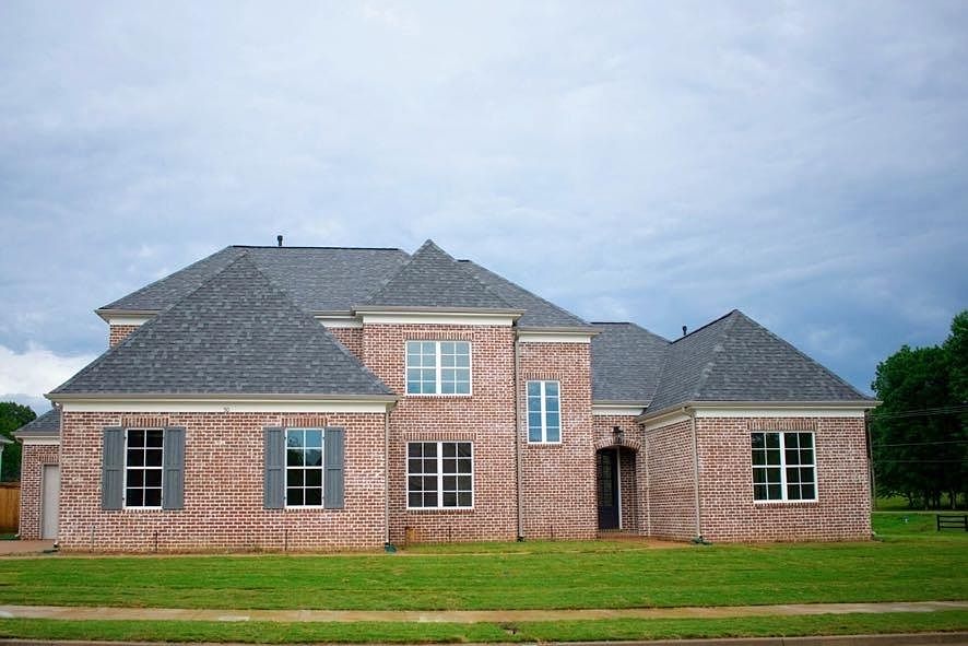 1st image of 50 Piper Hollow Dr