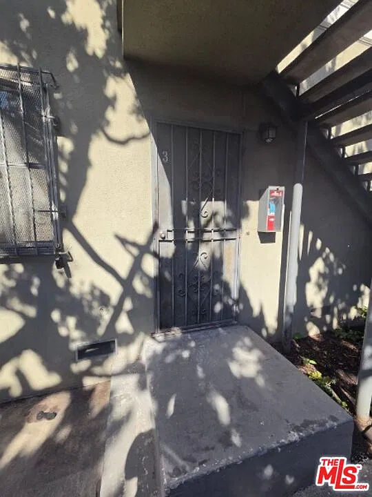 2 bed, 1.0 bath, 606 sqft, $2,000 — Photo 3