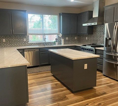 3rd image of 110 Shrike Cir