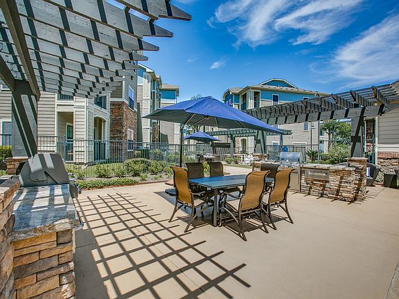 5th image of 18203 Westfield Place Dr APT 917
