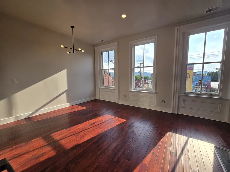 1500 Arch St #4 — Photo 6