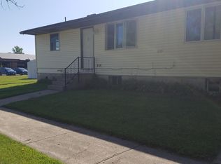 400 Main St #1, Emerado, ND 58228