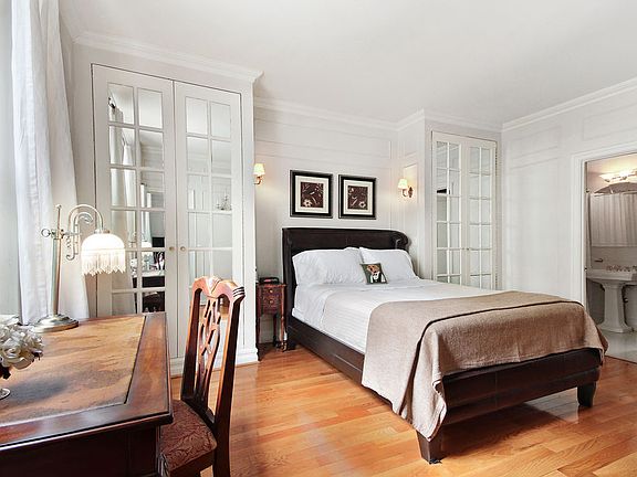 4th image of 165 E 60th St APT 2C
