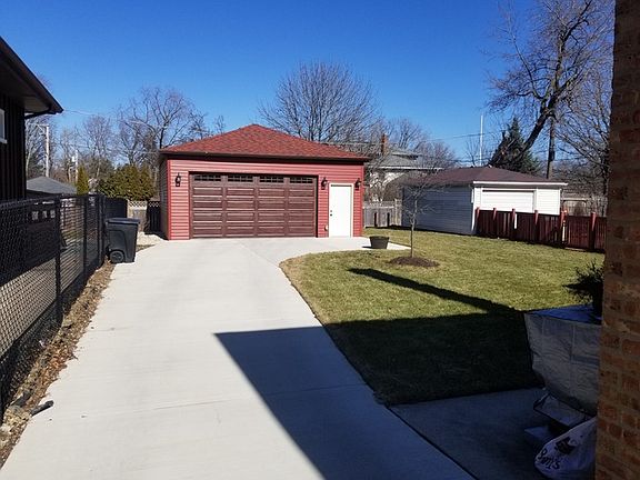 2nd image of 6734 W Bryn Mawr Ave