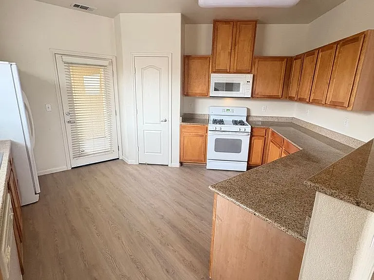 9050 Double R Blvd #124 — Photo 13