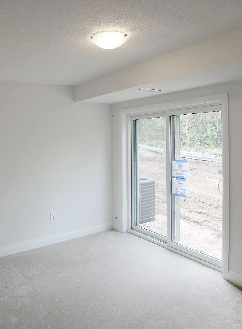 4 bed, $3,690 — Photo 4